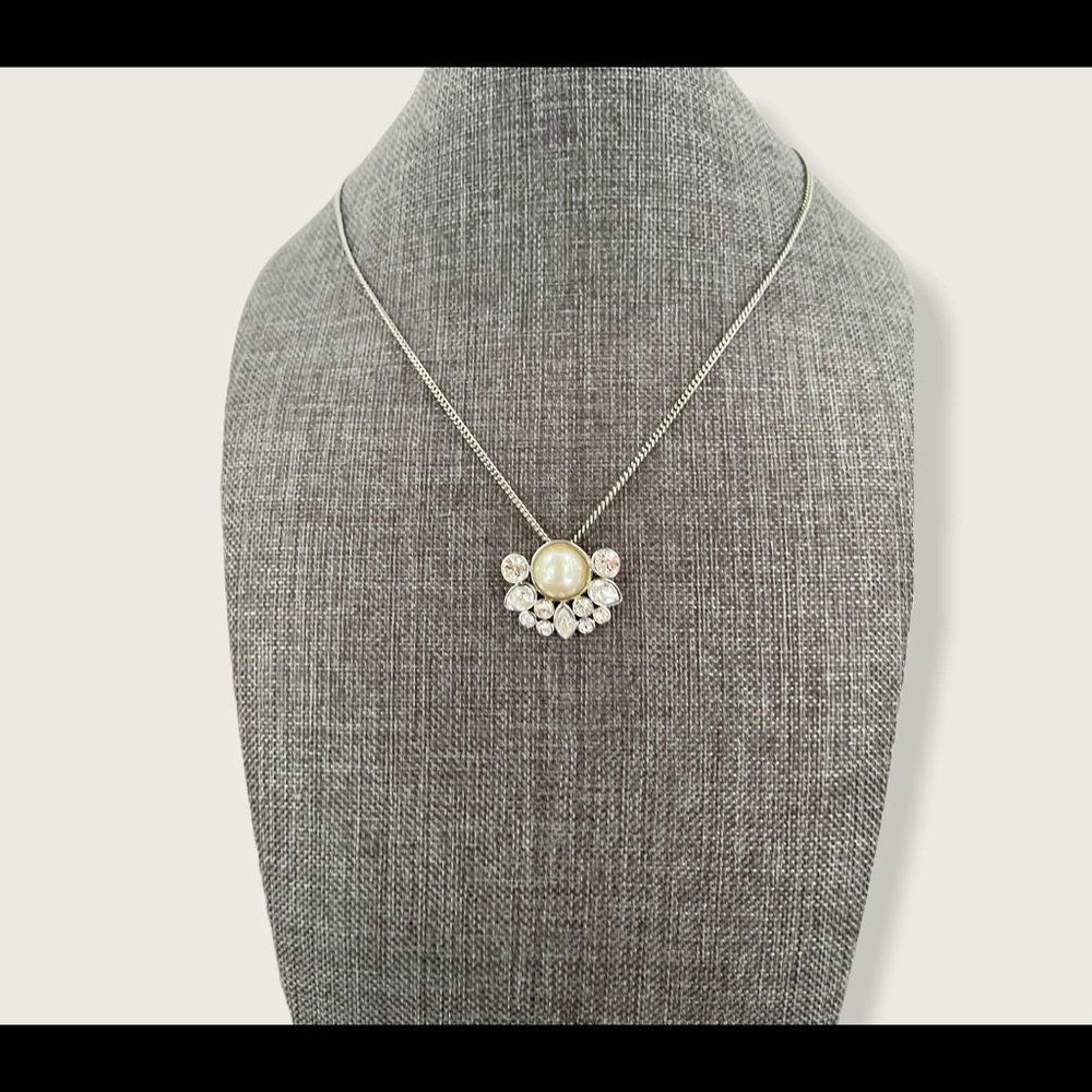 Givenchy Silver Cluster Necklace (18”)